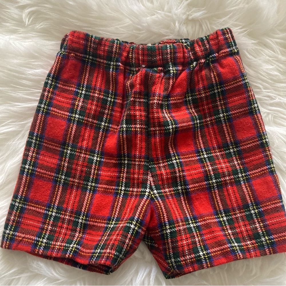 VINTAGE LORD & TAYLOR RED TARTAN PLAID MADE IN ENGLAND WOOL BLEND SHORTS